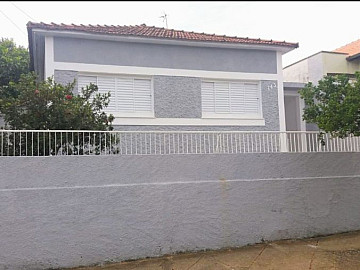CASA NO BAIRRO SANTA L�CIA